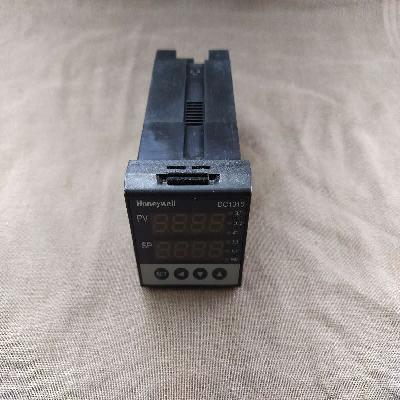 Temperature Controller DC1010