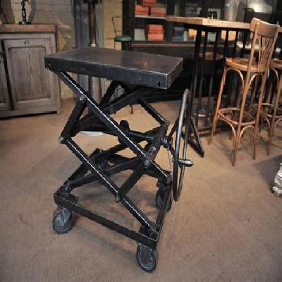 Rising Table