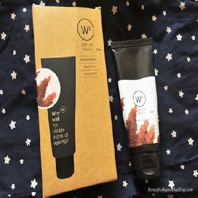 W2 Red Seaweed Sunscreen SPF 30