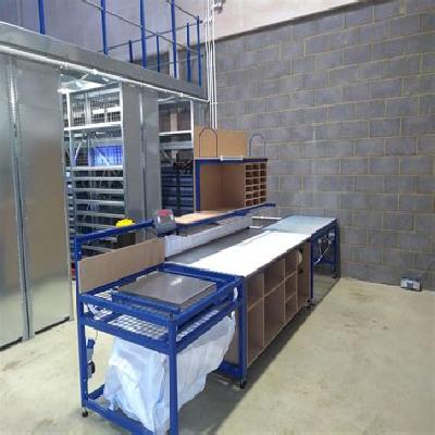 Warehouse Packing Table