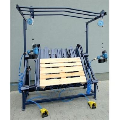 Pallet Assembly Table