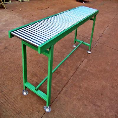 Material Handling Roller Conveyor