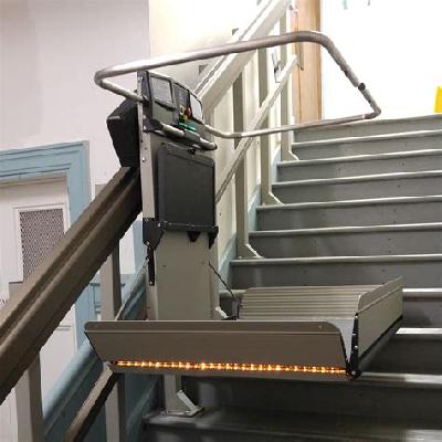 Wheel Chair Lift