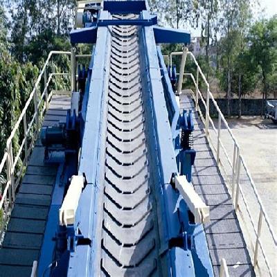 Chevron Belt Stacker