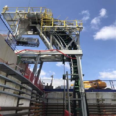High Angle Belt Conveyor