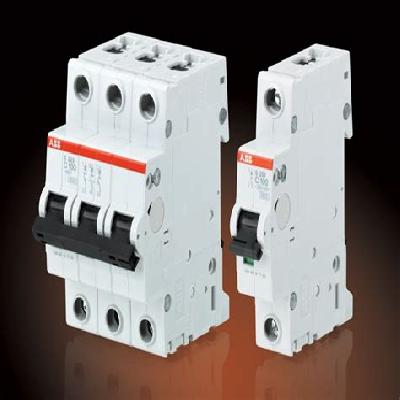 Minature circuit breaker