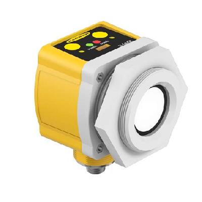 Banner QT50U Series 8 m Range Chemical Resistant Ultrasonic Sensor
