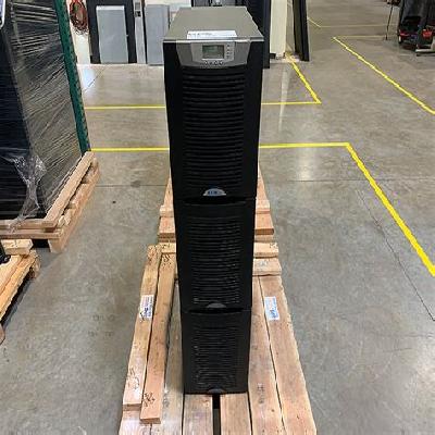 Eaton 15 Kva Ext Batt Wih 100 AH