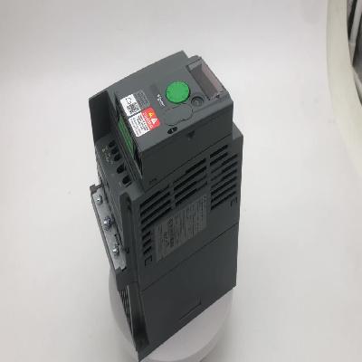 Schneider ATV310HU22N4E Drive
