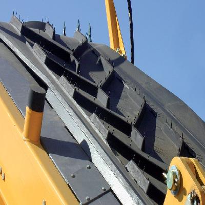 Chevron Bullhorn Conveyor Belt