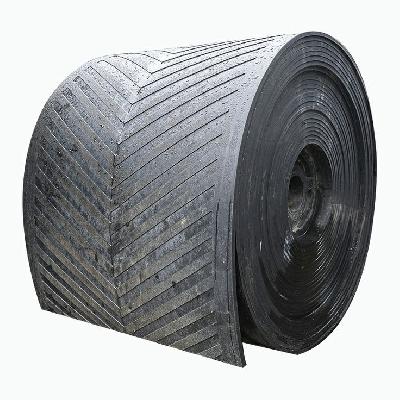 V Cleated Chevron Belt
