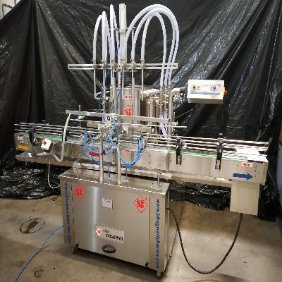 Eight Head Volumetric Liquid Filling Machine