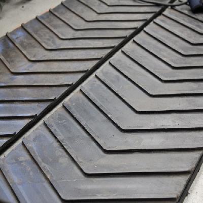 Chevron Rubber Conveyor Belt