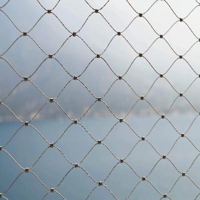 Wire Mesh Chain.