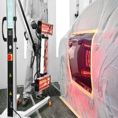 Infrared Paint Curing Lamp Along Car
