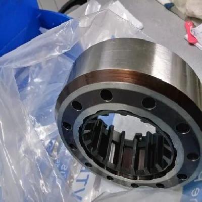 HM 2021 Loader Transmission Assembly Tt2221