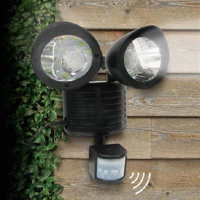 Outdoor Solar Sensor Light
