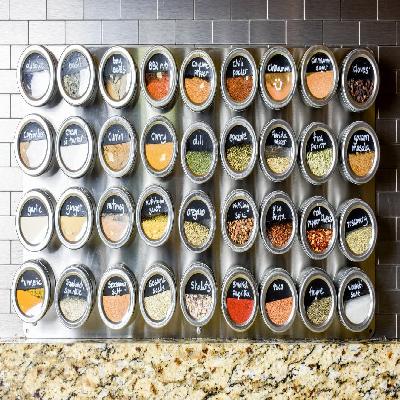 2 Jar Magnet Spice Rack