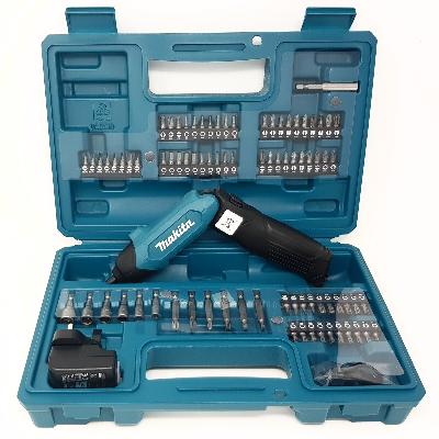 Makita DF00DW Battery Screw Driver