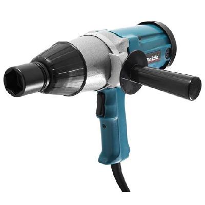Makita 6906 Impact Wrench