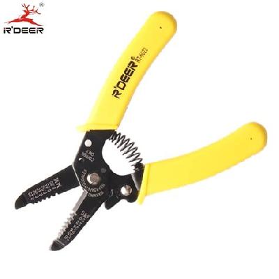 WIRE STRIPPER WITH CUTTING EDGE