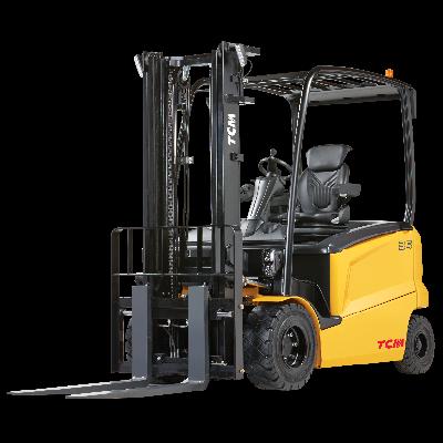 Electric three-wheel counterbalance forklift truck