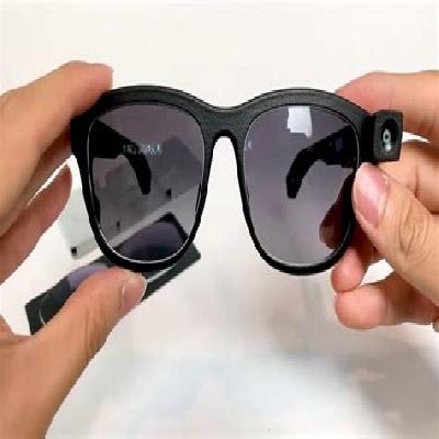 Pupil Invisible Eye Tracking