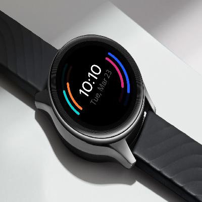 1 Plus Smart Watch