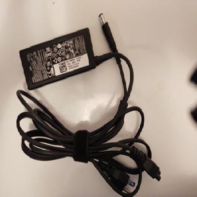 CN-06TM1C-LOC00 Dell 65W AC Adapter