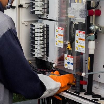 Solar Inverter Repairing Services
