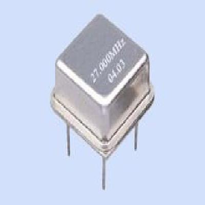 Ultra Low Supply Voltage Crystal Oscillators
