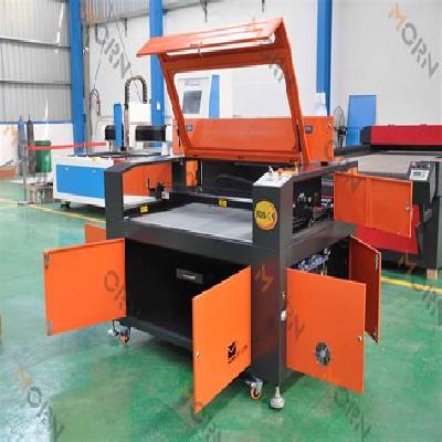Automatic CO2 Laser Cutting Machine