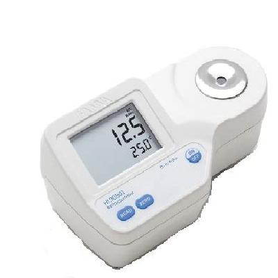 HI96822 Digital Refractometer for Seawater Analysis