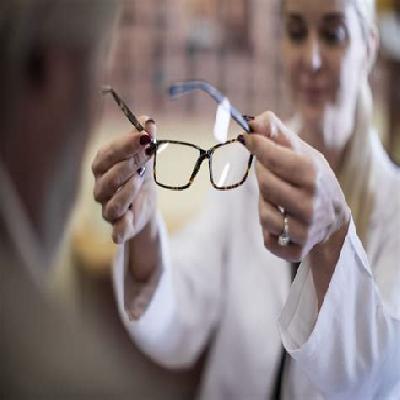 Combined Eyeglass Reflex Type