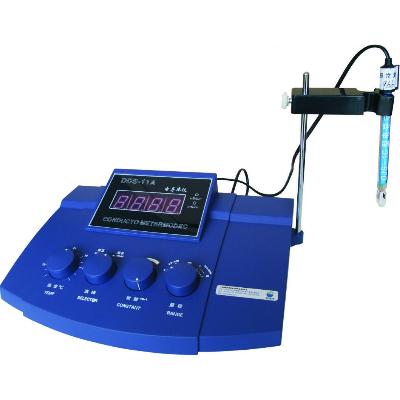 Digital Conductivity Meter