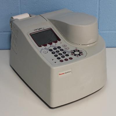 Spectrophotometer