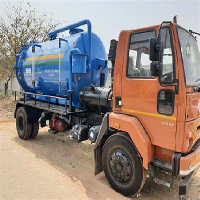Sewer suction cum jetting machine