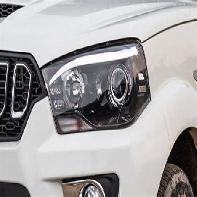 Mahindra Scorpio Headlight