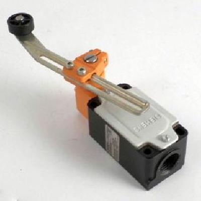 3SE3 100-0D Siemens Contact Type Limit Switch