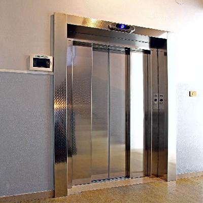 Automatic SS Elevator Door