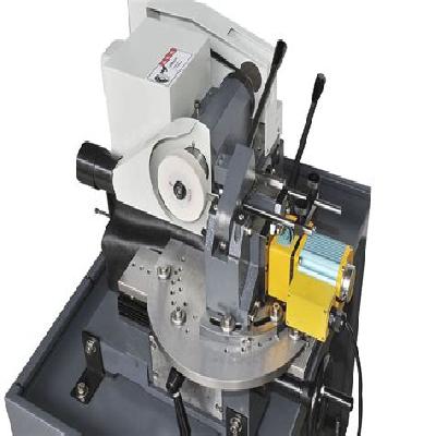 Centerless Grinding Machine