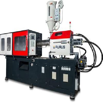 Plastic Injection Moulding Machine