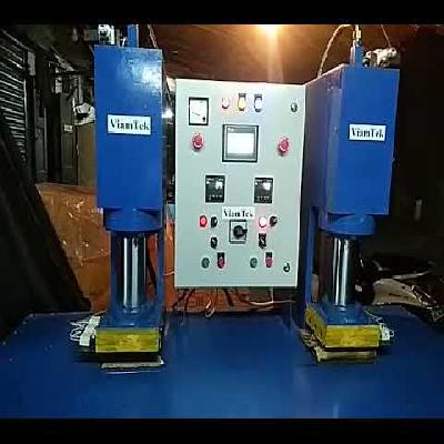 Hydraulic Presses with PLC Controls 