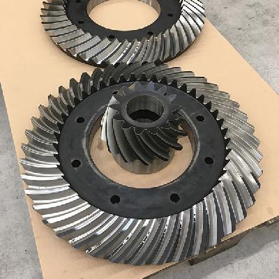 Spiral Bevel Gears for Gear Manufacturing Process