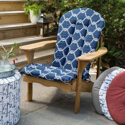 Round Back Cushion Chair