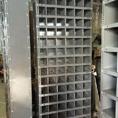 Slotted Angle Pigeon Rack