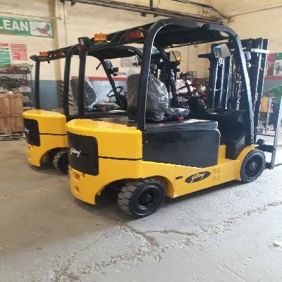 Electric UNO Forklift Trucks