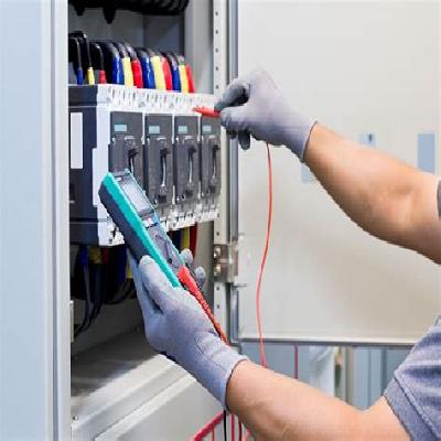 Circuit Breaker Repairing Services