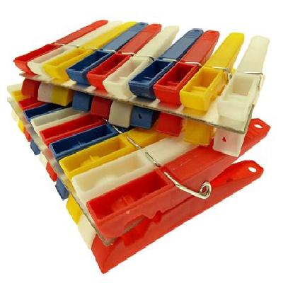 Plastic Clothing Pegs