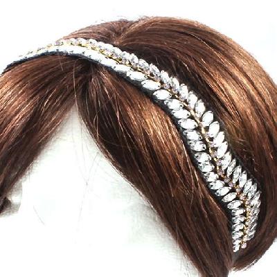 Fashion Hairband With Stone Design